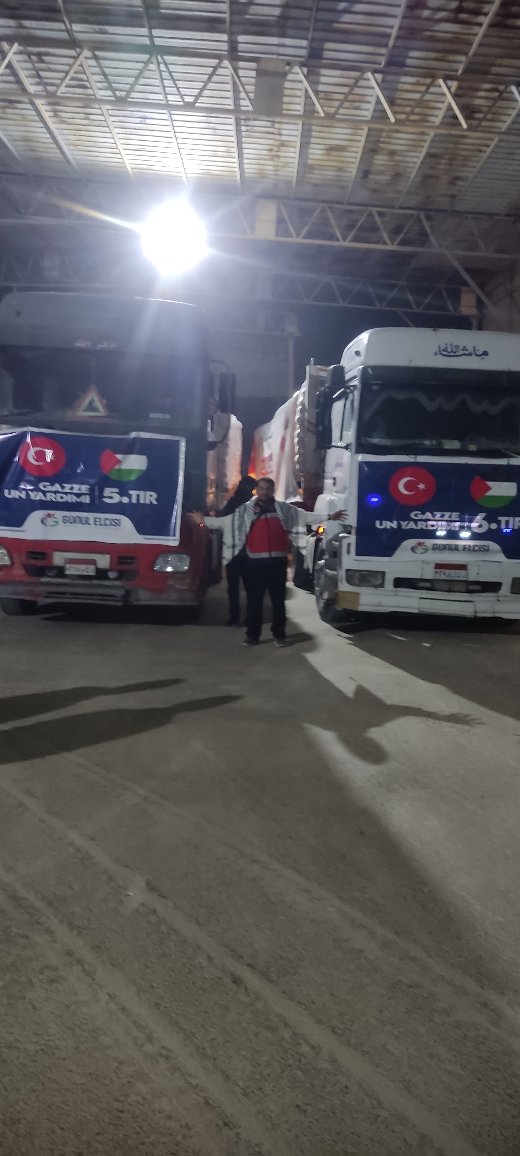 MISIR ÜZERİNDEN REFAH SINIR KAPISINDAN 5. VE 6. TIR  UN SEVKİYATIMIZI GAZZEDE MAZLUM KARDEŞLERİMİZE ULAŞTIRMAK ÜZERE YOLCU ETTİK.