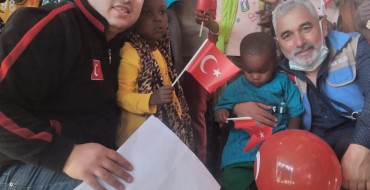 2022 REGAİP KANDİLİ DEV SOFRA ORGANİZASYONUYLA AFRİKANIN EN YOKSULU ÇADDAYIZ.